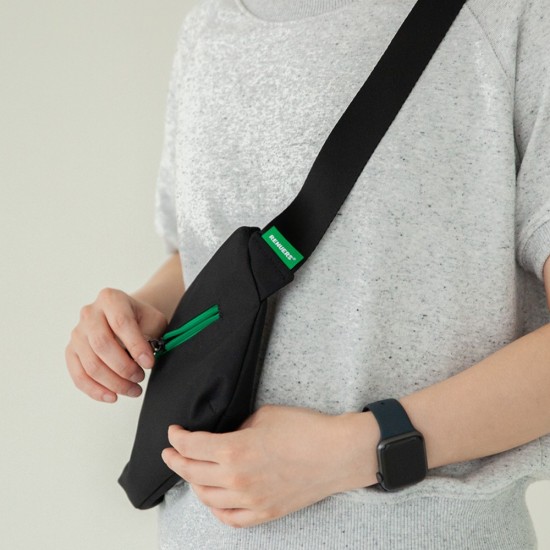 SLING BAG